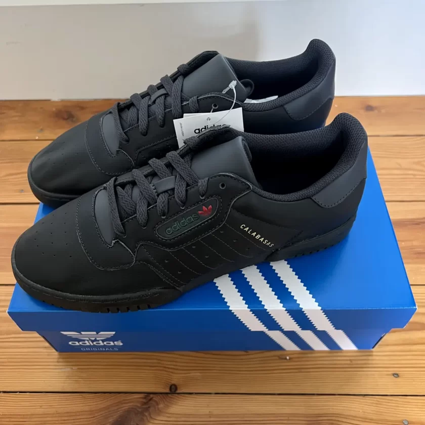 adidas Originals Yeezy Powerphase Mens Trainers Sneakers (UK 8.5 US 9 EU 42 2/3, Black Sup COL CG6420)