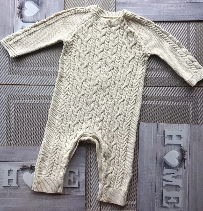 BabyGap Baby Gap Ivory Cableknit Sweater Romper 12-18 Months