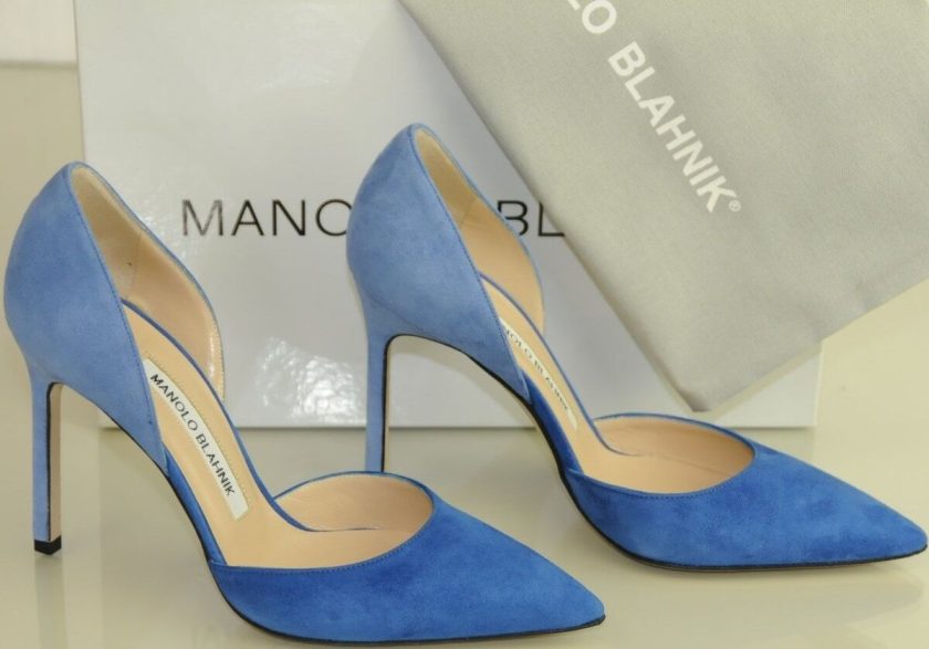 Manolo Blahnik Taylerbi Suede Pump, 35, Blue