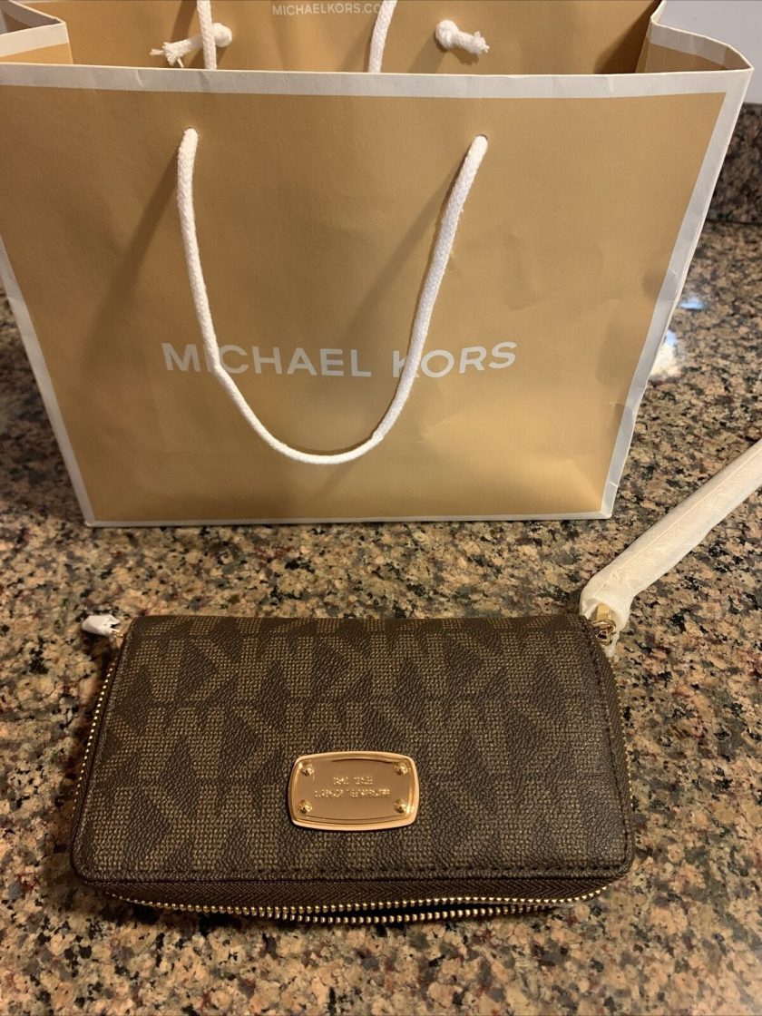 MICHAEL KORS MK Signature Jet Set Smartphone Wristlet, 32S7STTE2B BLACK