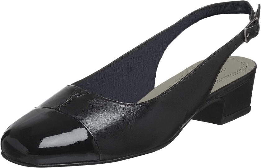 Trotters Women's Dea Slingback Pump,Navy